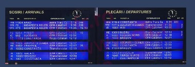 CFR SA anunţă că furtunile din mai multe zone au perturbat traficul feroviar/ Circulaţia trenurilor de călători poate înregistra în continuare întârzieri, în funcţie de complexitatea intervenţiilor / Întârzieri de sute de minute înregistrate în Gara de Nord