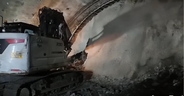Ministrul Transporturilor: A fost realizată străpungerea primei galerii, de 367,5 metri, a Tunelului 1 de pe secţiunea Margina–Holdea, etapă importantă pentru construirea lotului 2 al autostrăzii Lugoj–Deva (A1) - VIDEO