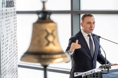 Electrica a listat la BVB obligatiuni verzi in valoare de 500 de milioane de euro. Ministrul Energiei: Un pas decisiv pentru consolidarea securităţii energetice a României şi a regiunii. Au fost stabilite mai multe recorduri