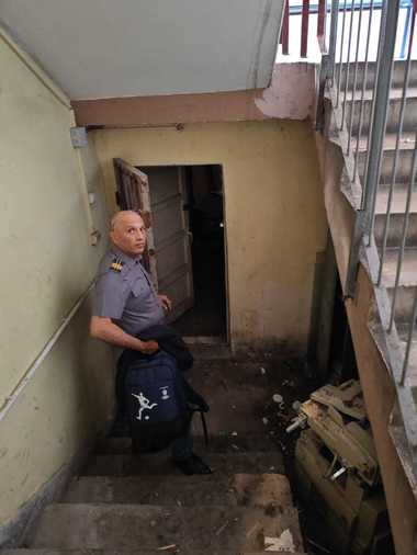 ANAF a declanşat Operaţiunea "Cuibul cu Fantome" – Peste 1.500 de firme descoperite la o singură adresă / Unele presupuse sedii - în clădiri insalubre, fără uşi şi ferestre, aflate în construcţie sau complet distruse - FOTO / VIDEO
