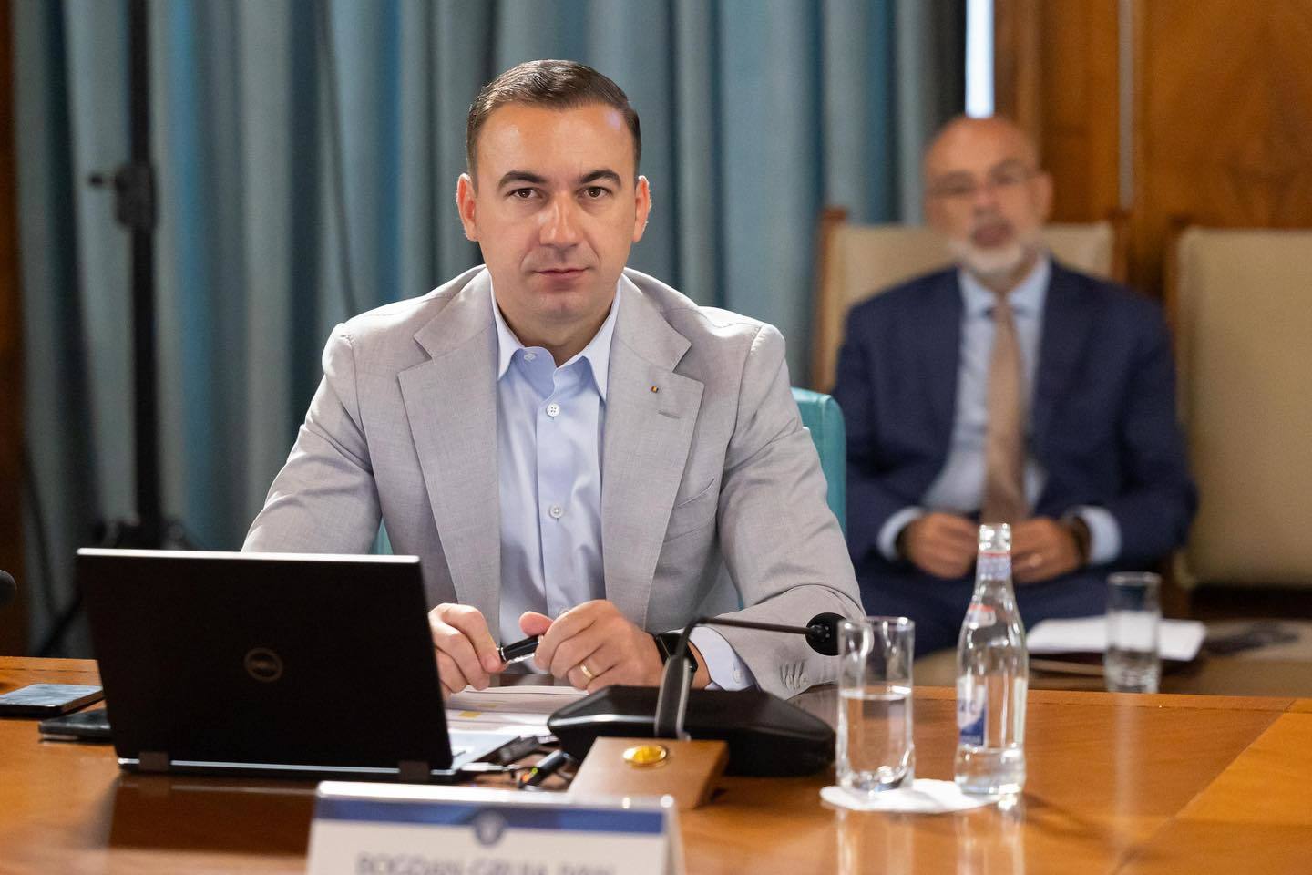 Ministerul Energiei anunţă încetarea situaţiei de urgenţă referitoare la aprovizionarea cu ţiţei şi motorină, instituită pe 28 iulie 2025 / Reconstituirea stocurilor de ţiţei utilizate va fi realizată de către OMV Petrom S.A.