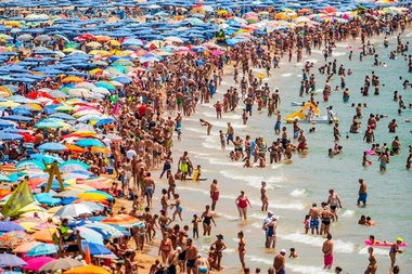 Economia Spaniei accelerează: cea mai mare creştere din zona euro, impulsionată de turism, investiţii şi imigraţie