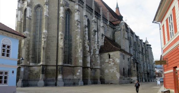 Proiect de peste 25,7 milioane de lei pentru restaurarea Curţii Iohannes Honterus, unde se află Biserica Neagră din Braşov