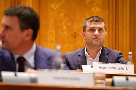 Radu Miruţă, ministrul Economiei: Ce a câştigat România din toată agitaţia Opoziţiei? Nimic. Doar încă o încercare eşuată în 76 de zile de a dărâma un guvern care... munceşte