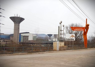 Primarul din Hunedoara cere desecretizarea contractului de privatizare a Combinatului Siderurgic, încheiat în 2003, dar şi un audit pentru a preveni  transformarea în fier vechi a ceea ce a rămas din fosta ”Siderurgica” SA Hunedoara