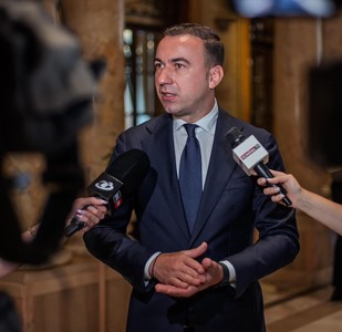 Bogdan Ivan: Mâine o să am o discuţie cu premierul despre forma finală a memorandumului pe care îl voi transmite către CSAT, pentru a ne asigura că eliminăm specula din piaţa de energie