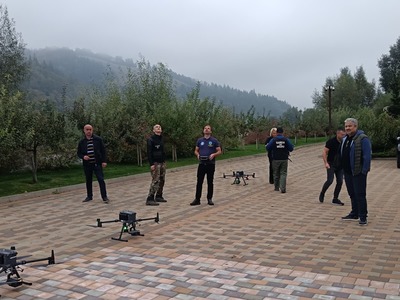Comisarii Gărzii de Mediu, instruiţi să folosească dronele pentru identificare a depozitelor ilegale şi pentru a depista posibile încălcări ale legislaţiei de mediu