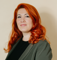 Conferinţa News.ro "IMM-urile, oxigen pentru România” - Roxana Turquin (Visa): Numeroşi antreprenori au înregistrat creşteri ale volumelor vânzărilor după ce au introdus plata cu cardul - VIDEO
