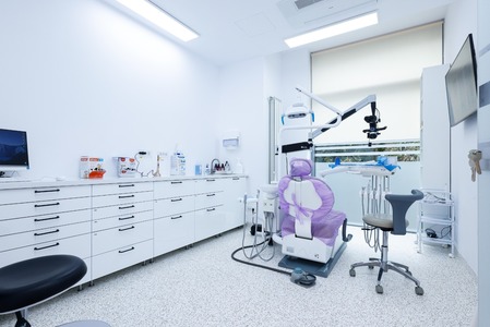 O clinică cu accent pe medicină preventivă, CEC Medical Clinic, a fost inaugurată în Bucureşti, după o investiţie de aproximativ 1 milion de euro. ”Conform ultimului raport al UE, România se află pe ultimul loc la cheltuielile pentru medicină preventivă”