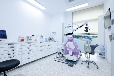 O clinică cu accent pe medicină preventivă, CEC Medical Clinic, a fost inaugurată în Bucureşti, după o investiţie de aproximativ 1 milion de euro. ”Conform ultimului raport al UE, România se află pe ultimul loc la cheltuielile pentru medicină preventivă”