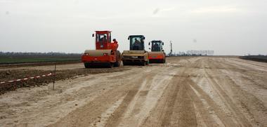Pistol, CNAIR: Lucrările pe tronsonul Bacău- Paşcani al Autostrăzii Moldovei se apropie de 40%