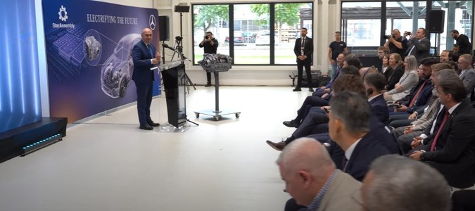 Ilie Bolojan, la lansarea unei noi linii de asamblare a Mercedes: Faptul că Germania este cel mai important partener comercial al României, confirmat şi prin această investiţie pe care grupul Mercedes-Benz o face, de peste 100 de milioane de euro
