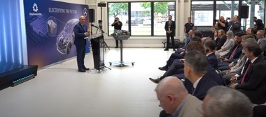 Ilie Bolojan, la lansarea unei noi linii de asamblare a Mercedes: Faptul că Germania este cel mai important partener comercial al României, confirmat şi prin această investiţie pe care grupul Mercedes-Benz o face, de peste 100 de milioane de euro
