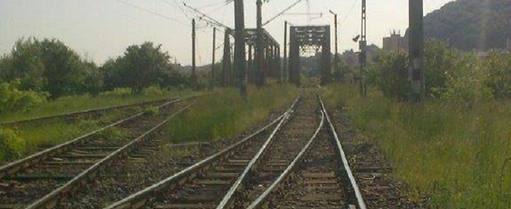 CFR SA anunţă că s-a finalizat străpungerea Tunelului Mureni, pe linia de cale ferată Braşov-Sighişoara, proiectată pentru viteza maximă de 160 de kilometri pe oră