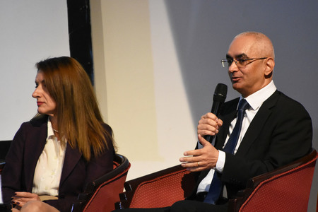 Daniel Bran (APMGR) despre taxele care ”apar peste noapte”: Sectorul farmaceutic are nevoie de predictibilitate, mai ales la taxare / Streinu-Cercel, Senat: Vreţi deduceri fiscale? Care sunt cele care vă ajută să construiţi 20 de fabrici?