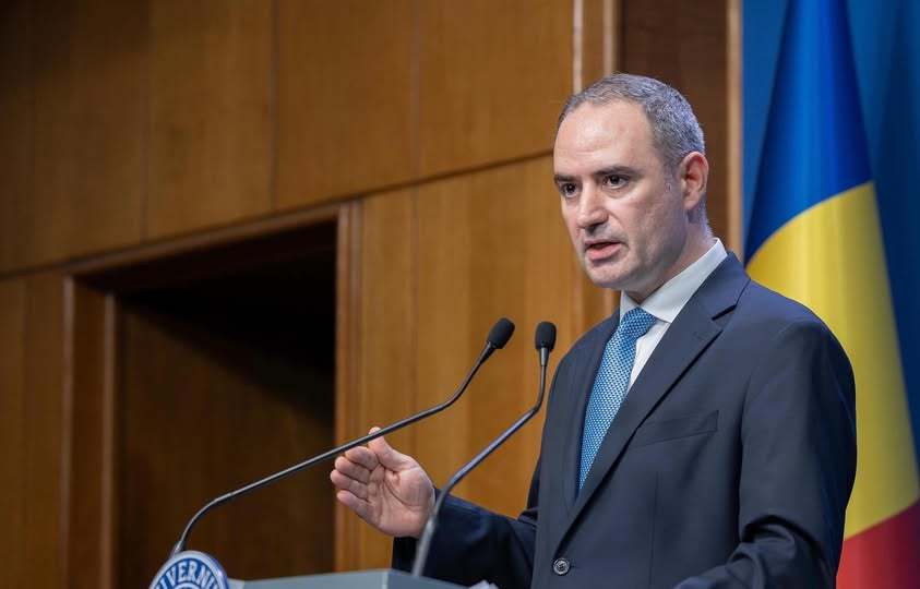 Alexandru Nazare: Vom reuşi să avem într-adevăr încredere în administraţia fiscală atunci când vom avea din nou încredere în angajaţii săi/ Cazul de azi al inspectorului prins în flagrant de DNA arată că avem o muncă uriaşă în faţă