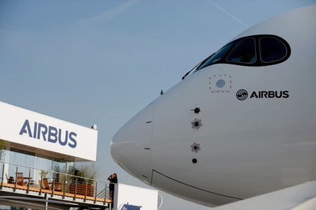 Airbus a depăşit aşteptările în trimestrul al treilea, dar a redus ţinta de producţie pentru modelul A220