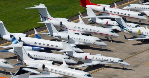 Administraţia Federală a Aviaţiei a interzis majoritatea zborurilor cu avioane private pe 12 aeroporturi majore din SUA, pe fondul crizei de personal din controlul traficului aerian