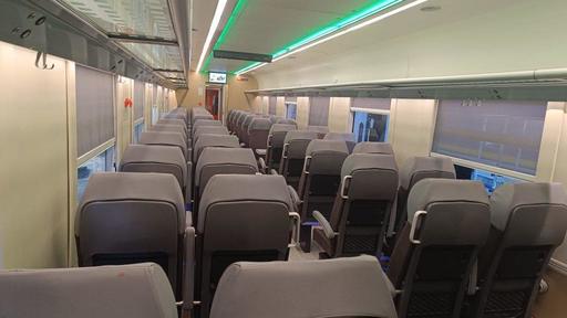 CFR Călători anunţă că încă 12 locomotive modernizate şi 18 vagoane modernizate vor fi livrate companiei 