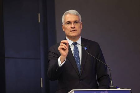 CONFERINŢA ROINVEST - Dragoş Pîslaru: Din punctul meu de vedere proiectele care sunt pe zona aceasta, RePower, regenerabile, sunt fezabile să le terminăm până pe 31 august, când e data limită, adică nu am un  motiv major de îngrijorare