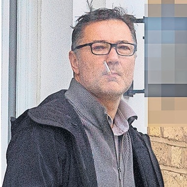 Fostul proprietar al Pornhub, interesat de activele internaţionale ale Lukoil, susţin surse