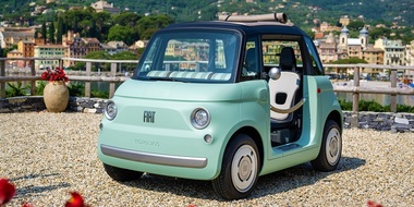Stellantis aduce în SUA vehiculul electric mini Fiat Topolino, după comentariile preşedintelui Trump