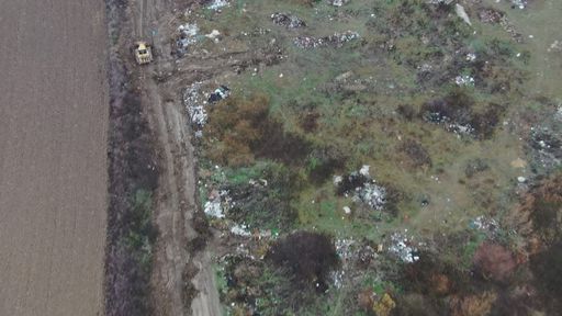 Buzoianu: A fost realizată prima confiscare a unui utilaj ca urmare a utilizării dronei / Primăria Ciumeghiu a fost sancţionată contravenţional cu amendă în valoare de 70.000 lei / Deşeuri întinse pe 2 hectate, depistate în apropierea unui drum din Bihor
