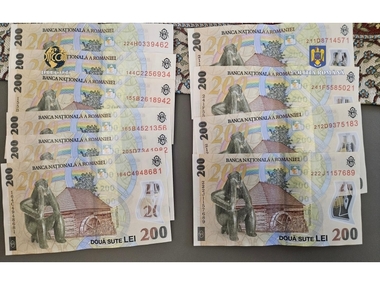 ANAF a suspendat activitatea unui operator economic pentru încasări nefiscalizate de peste 2,5 milioane lei/ Societatea presta servicii de cazare, alimentaţie publică, bar şi catering încasând banii în numerar/ Amendă de 20.000 de lei