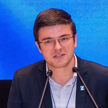 Irineu Darău: Dacă aş spune că anul viitor va fi unul foarte uşor, aş minţi / Anul următor va fi în continuare greu / Cred că pe parcursul anului se vor găsi resurse să îmbunătăţească individual câte ceva
