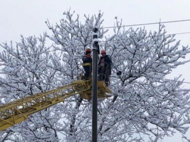 Ministerul Energiei: La ora 12:00, mai erau nealimentate cu electricitate doar 649 de gospodării, toate situate în judeţul Alba. Judeţul Alba a fost cel mai afectat de precipitaţiile abundente din ultimele zile