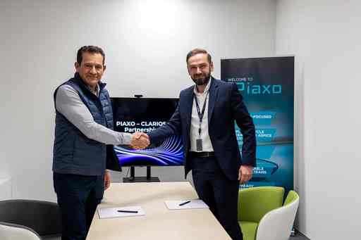 Compania românească de inginerie Piaxo anunţă un nou centru  de cercetare şi dezvoltare la Timişoara, în parteneriat cu gigantul american Clarios, liderul mondial în producţia de baterii auto, unde va recruta 120 de ingineri