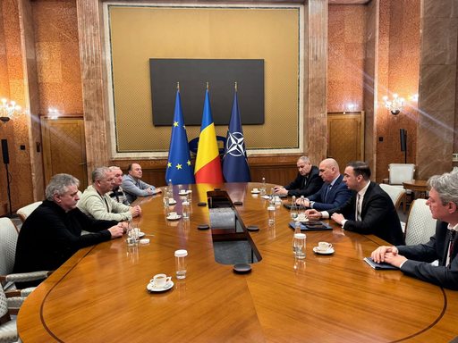 Bogdan Ivan: Astăzi am propus, în şedinţa de Guvern, Memorandumul privind menţinerea tichetelor de masă pentru toţi angajaţii Complexului Energetic Oltenia. Va fi supus aprobării marţi şi imediat după sumele vor fi încărcate pe cardurile de tichete