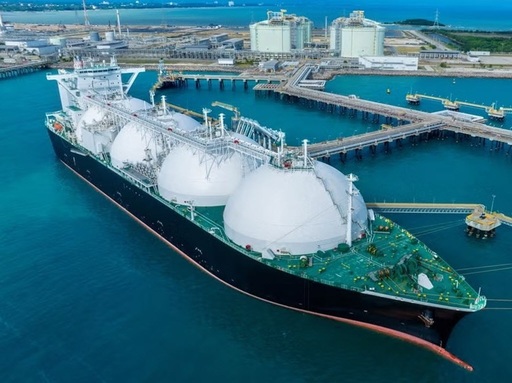 Qatarul a oprit producţia de gaze naturale lichefiate, după ce două facilităţi-cheie au fost atacate de drone lansate din Iran