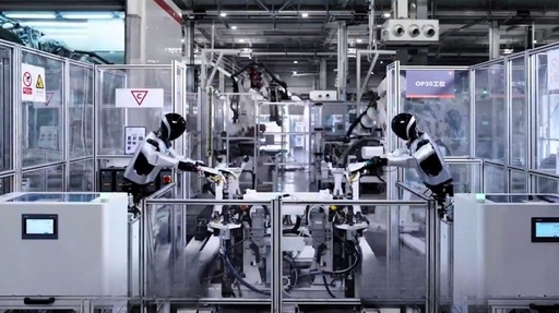 Xiaomi testează roboţi umanoizi în fabrica sa de maşini electrice şi spune că sunt ”ca nişte stagiari”