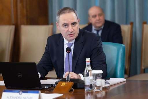 Ministrul Finanţelor, Alexandru Nazare: Încă un pas înainte în finanţarea A1 Sibiu–Piteşti, prima autostradă care traversează Carpaţii / Guvernul a aprobat al doilea contract de finanţare cu Banca Europeană de Investiţii, de 500 de milioane de euro