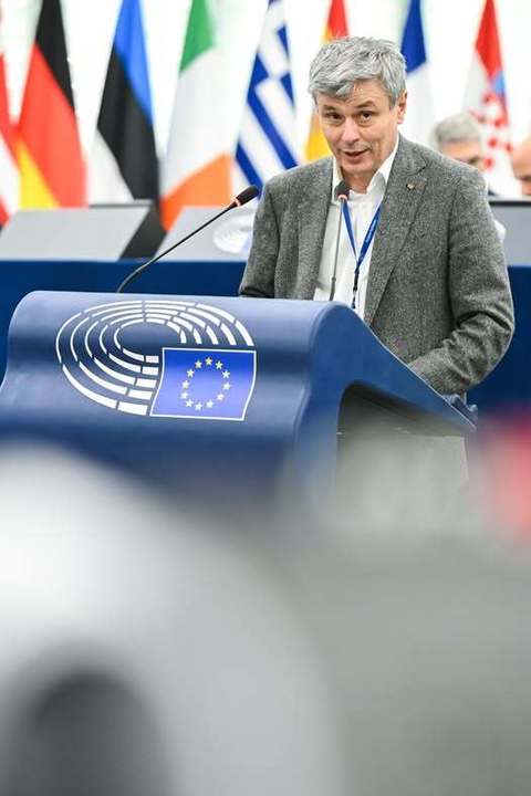 Virgil Popescu: Antreprenorii, fondatorii şi companiile vor putea înfiinţa o companie EU Inc în termen de 48 de ore, pentru mai puţin de 100 de euro şi fără cerinţe minime de capital social