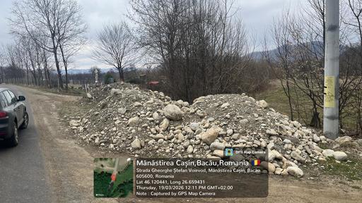 Inspectorii Administraţiei Bazinale de Apă Siret au descoperit patru zone din care s-au extras ilegal agregate minerale din râul Caşin / A fost depus un denunţ penal

