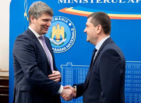 Radu Miruţă: Am făcut primii paşi concreţi pentru un proiect comun de dezvoltare şi producţie de drone între România şi Ucraina / Proiectul beneficiază de o finanţare de 200 de milioane de euro prin programul SAFE

