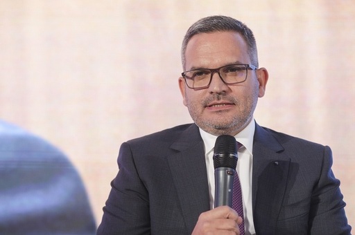 Conferinţa The Economist - Ömer Tetik (Banca Transilvania): M-am săturat să aud ce nu a funcţionat / În ciuda tuturor provocărilor cu care România s-a confruntat, ea va deveni independentă din punct de vedere energetic
