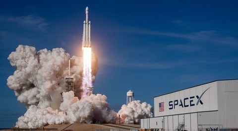 SpaceX depune confidenţial documentele pentru listarea la bursă, într-o ofertă publică ce ar putea bate recorduri