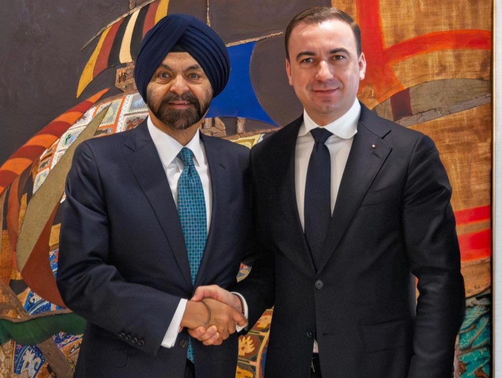 Bogdan Ivan: Obiectivul meu la Washington este clar: România să fie prima ţară din lume în care Banca Mondială finanţează producţia de energie nucleară / Discuţie cu preşedintele Grupului Băncii Mondiale

