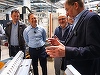 Compania americană Sig Sauer, interesată de parteneriate cu producătorii români din domeniul apărării/ Directorul executiv al gigantului american, în vizită la Cugir, polul industriei româneşti de apărare