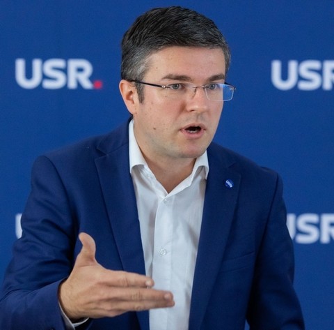 Irineu Darău (USR): A trecut vremea în care un ministru poate pune mâna pe telefon şi, pe linie politică, dă ordine unde n-are voie să dea ordine

