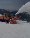 Drumarii lucrează intens pentru deszăpezirea Transalpina, pe sectorul cuprins între Rânca şi Obârşia Lotrului – VIDEO