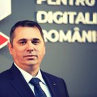 Fostul şef al ADR, Dragoş Vlad, plângere penală la DNA, acuză presiuni repetate, în vederea încălcării unor prevederi legale în domeniul achiziţiilor publice / Vizaţi, vicepremierul Oana Gheorghiu şi ministrul Irineu Darău