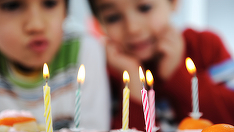 Eurostat: Rata natalităţii, în scădere în toate ţările UE în ultimii 20 de ani / Cele mai tinere mame, în Slovacia şi România / Speranţa de viaţă în 2024 - 84,1 ani pentru femei şi 78,9 ani pentru bărbaţi / Date pentru România

