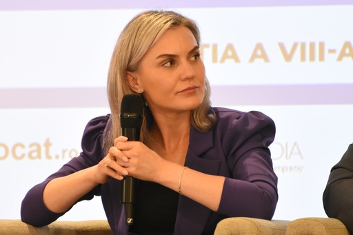 EVENIMENT NEWS.RO - Cristina Păun (ACUE): Reţelele vechi nu reprezintă o problemă locală a României, ci una la nivel european / În Europa 40% din reţele sunt reţele învechite de peste 60 de ani