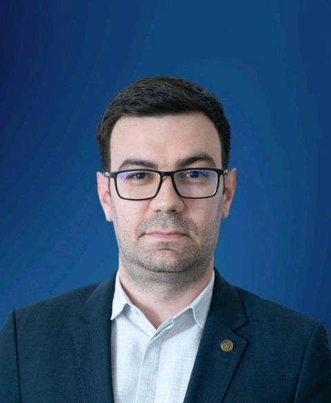EVENIMENT NEWS.RO - Adrian Moraru (Allsys Energy): Nu ştim care ne sunt avantajele competitive ale ţării, care sunt domeniile care produc şi pot aduce valoarea adăugată în PIB. Doar le bănuim 
