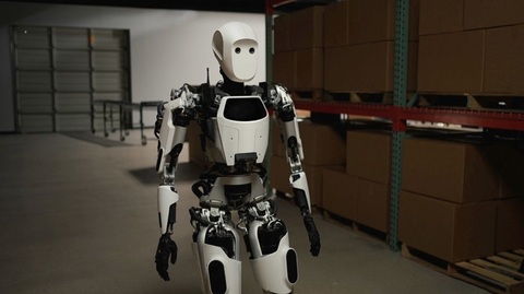 Apptronik deschide un centru de antrenare pentru roboţi şi lansează robotul umanoid Apollo 2