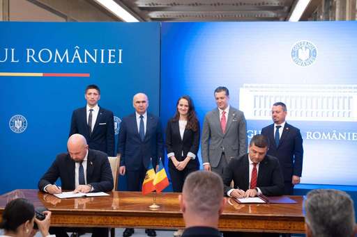 Radu Miruţă: Un nou contract din SAFE semnat astăzi la Transporturi, ultimul lot din autostrada A8 / O investiţie de 3,57 miliarde de lei, prin care vor fi construiţi primii kilometri de autostradă care vor traversa Prutul, spre Chişinău